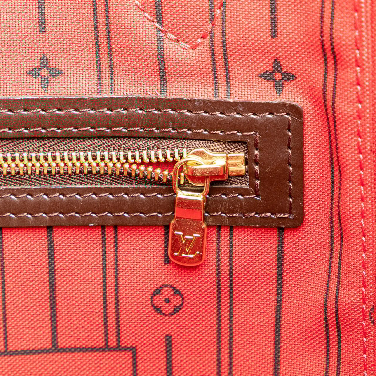 Louis Vuitton Damier Ebene Neverfull MM Bruin
