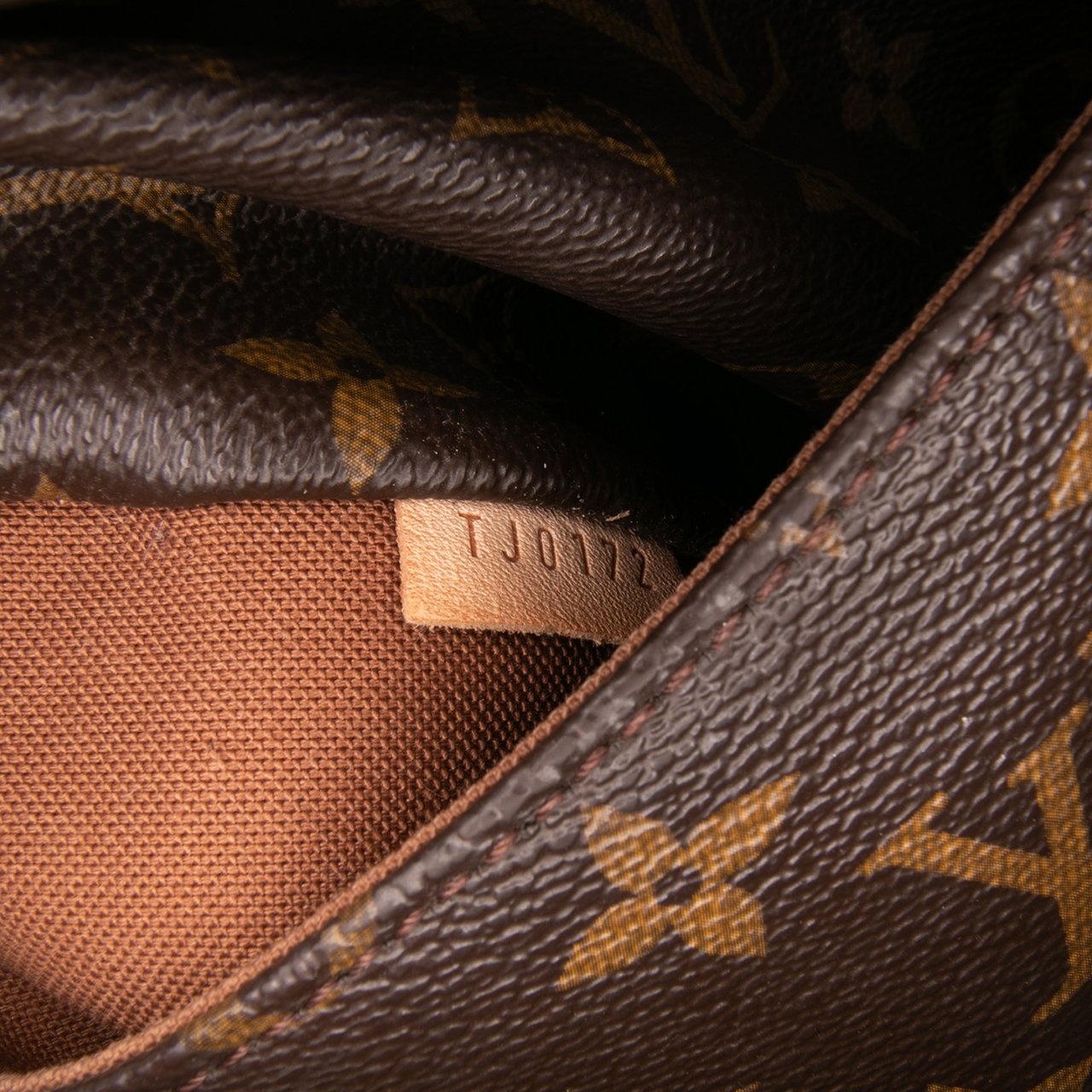 Louis Vuitton Monogram Totally MM Bruin