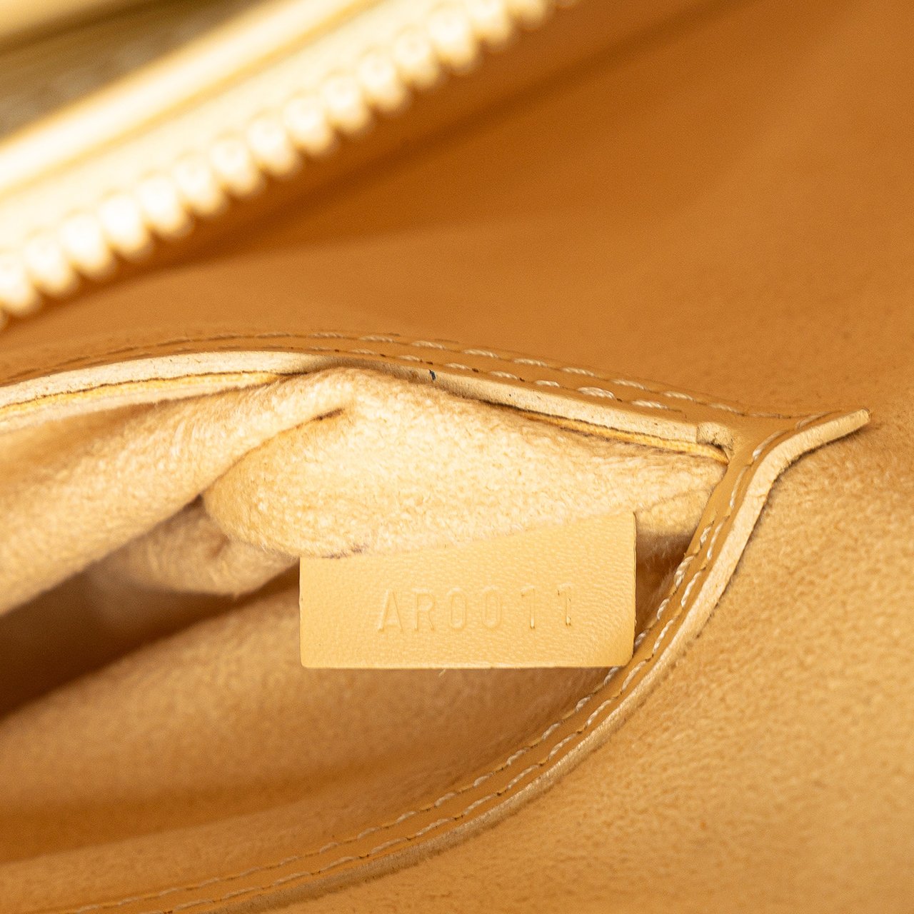 Louis Vuitton Epi Alma PM Bruin