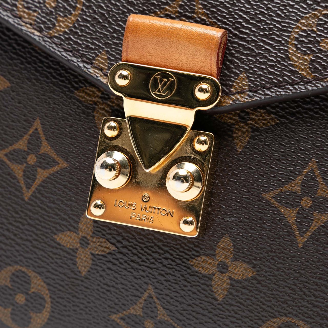 Louis Vuitton Monogram Pochette Metis Bruin