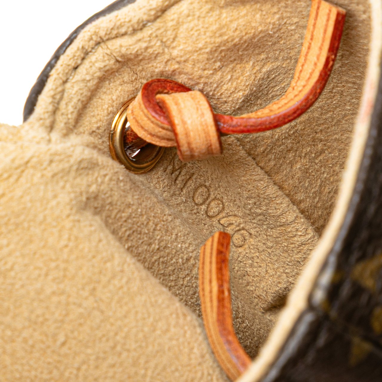 Louis Vuitton Monogram Pochette Cancun Bruin