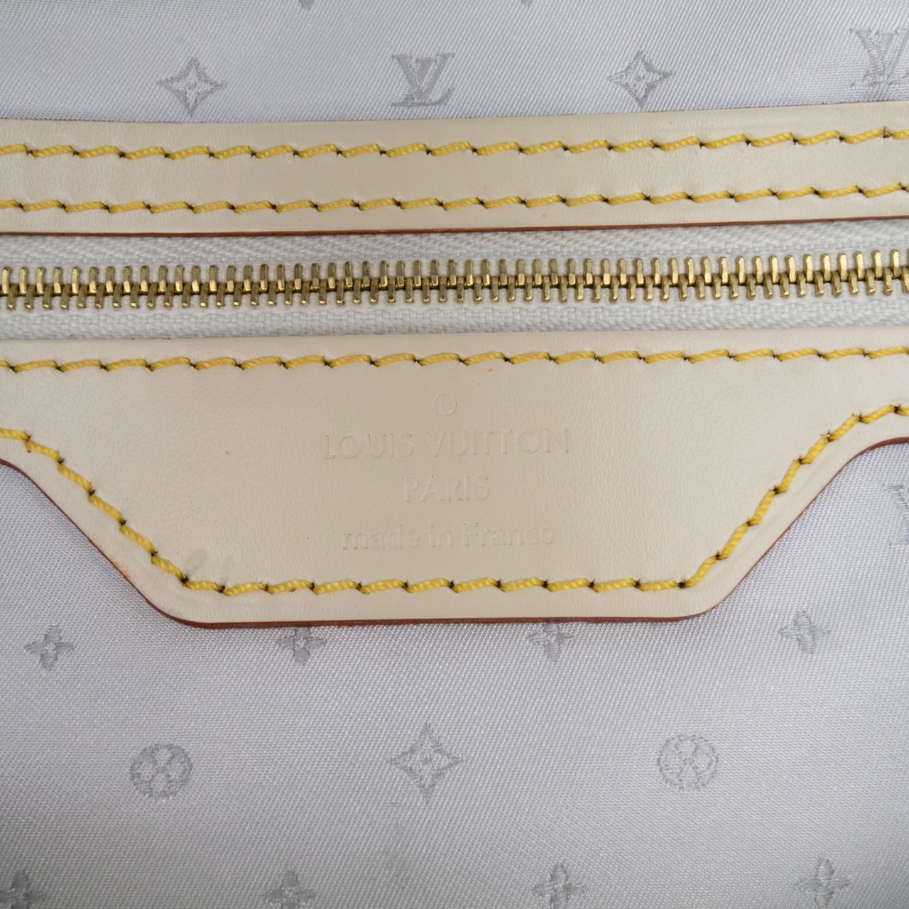 Louis Vuitton Suhali Lockit MM Wit