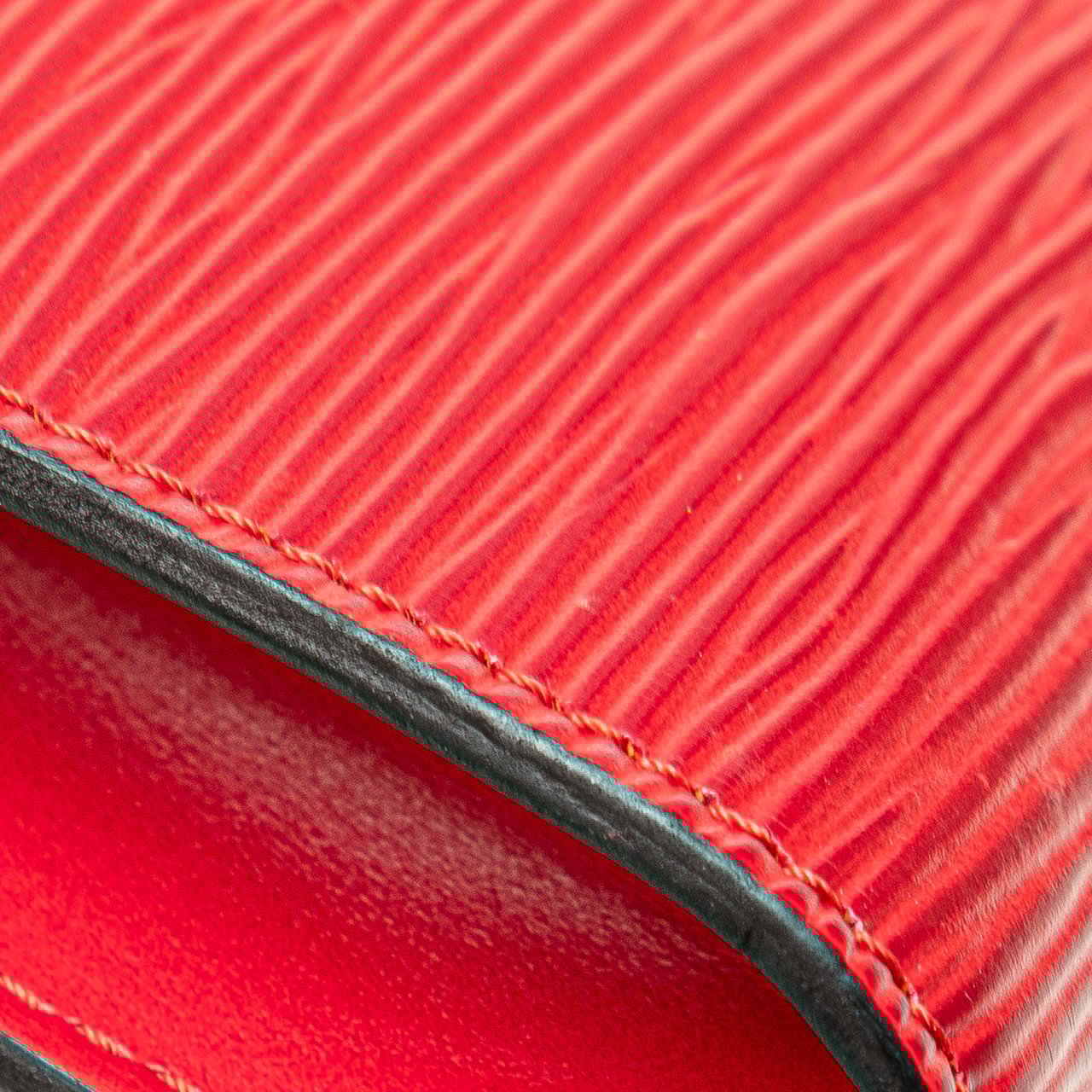 Louis Vuitton Epi Pochette Accessoires Rood