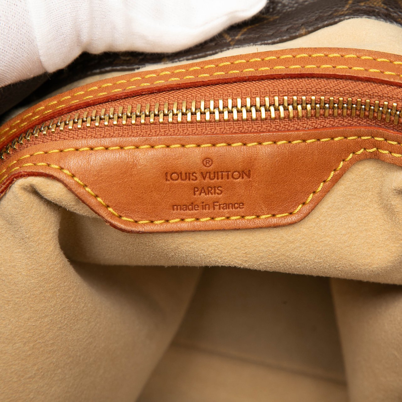 Louis Vuitton Limited Edition Monogram Dentelle Fersen Bruin