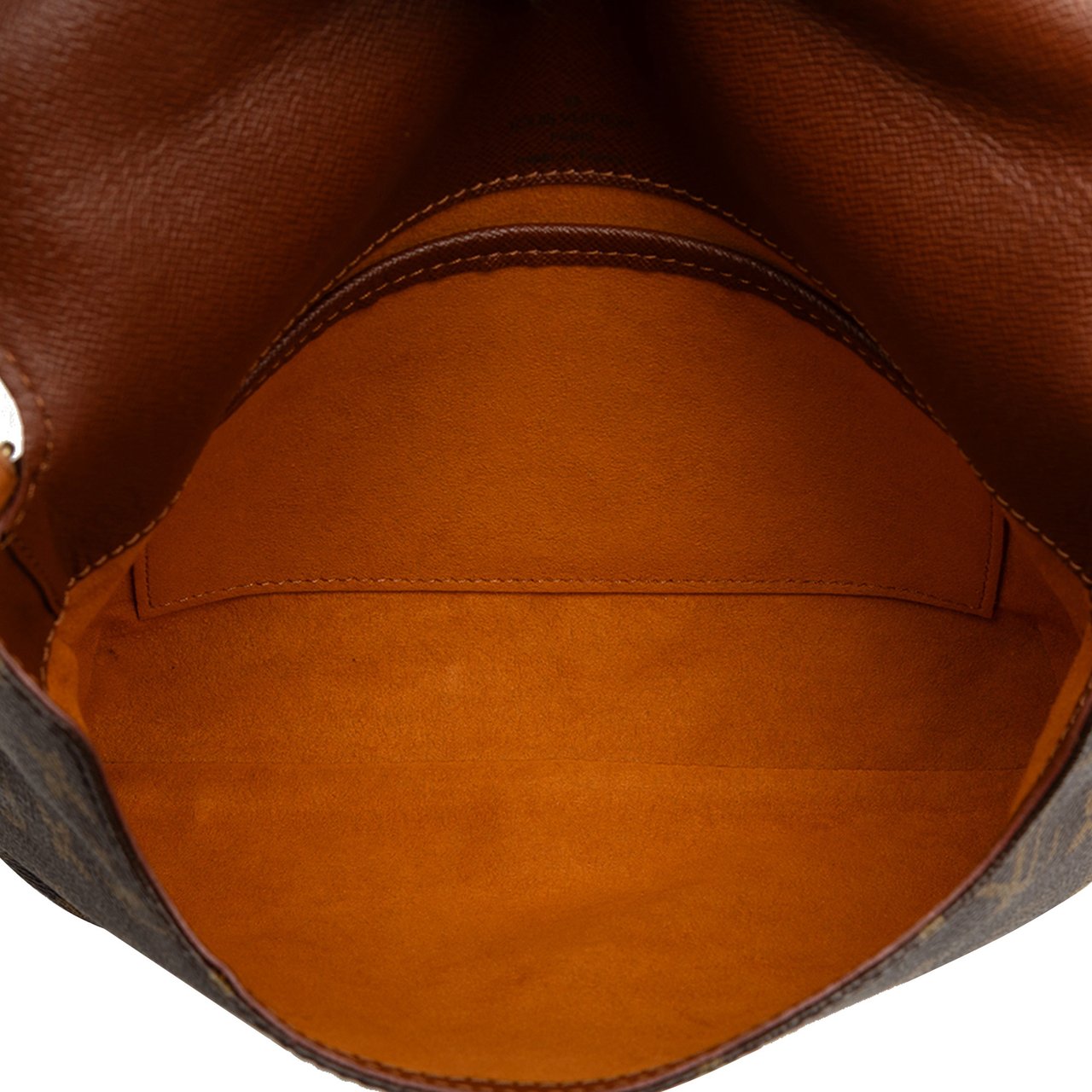 Louis Vuitton Monogram Musette Tango Short Strap Bruin