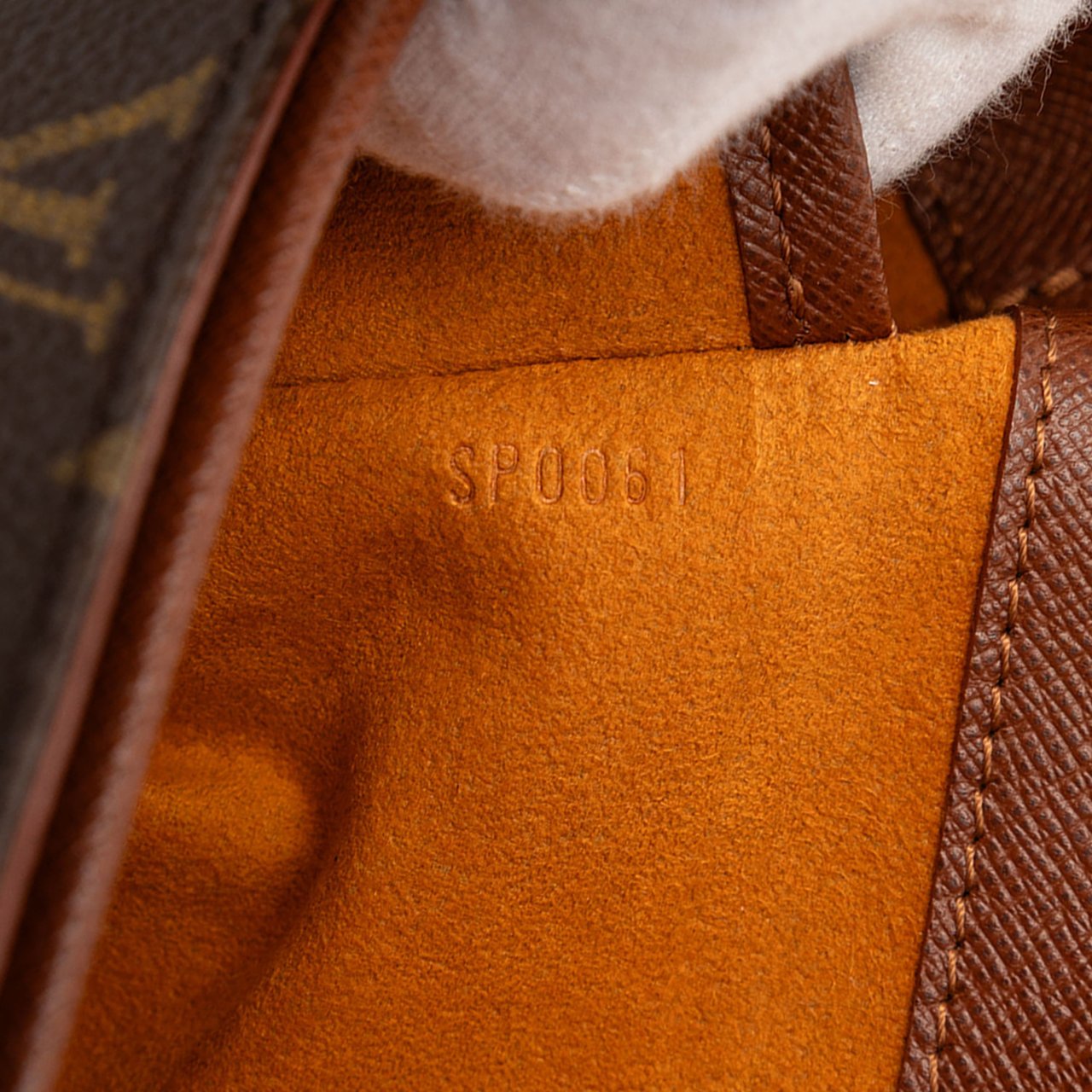 Louis Vuitton Monogram Musette Tango Short Strap Bruin