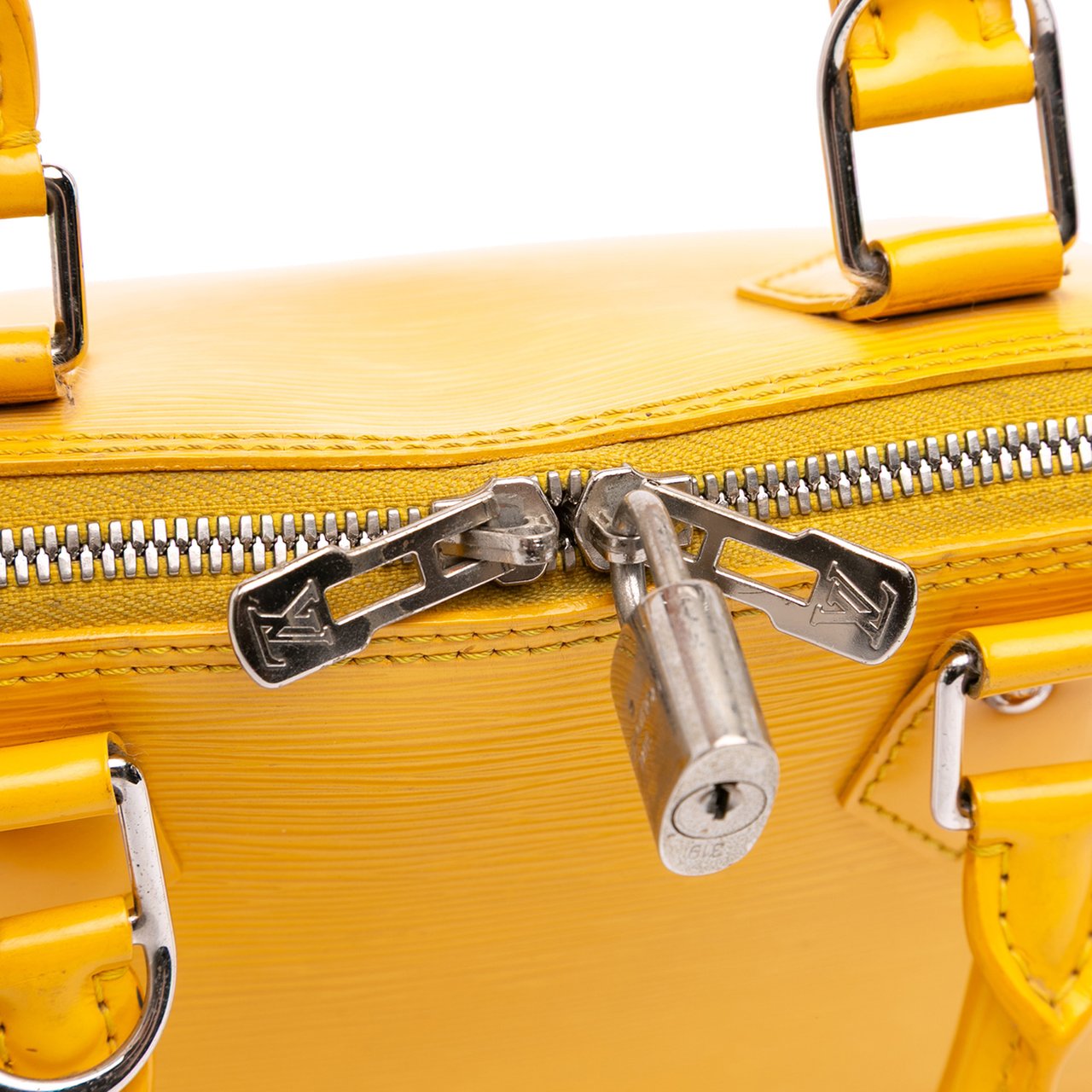 Louis Vuitton Epi Alma PM Geel