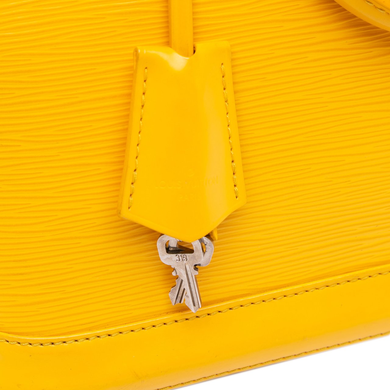 Louis Vuitton Epi Alma PM Geel