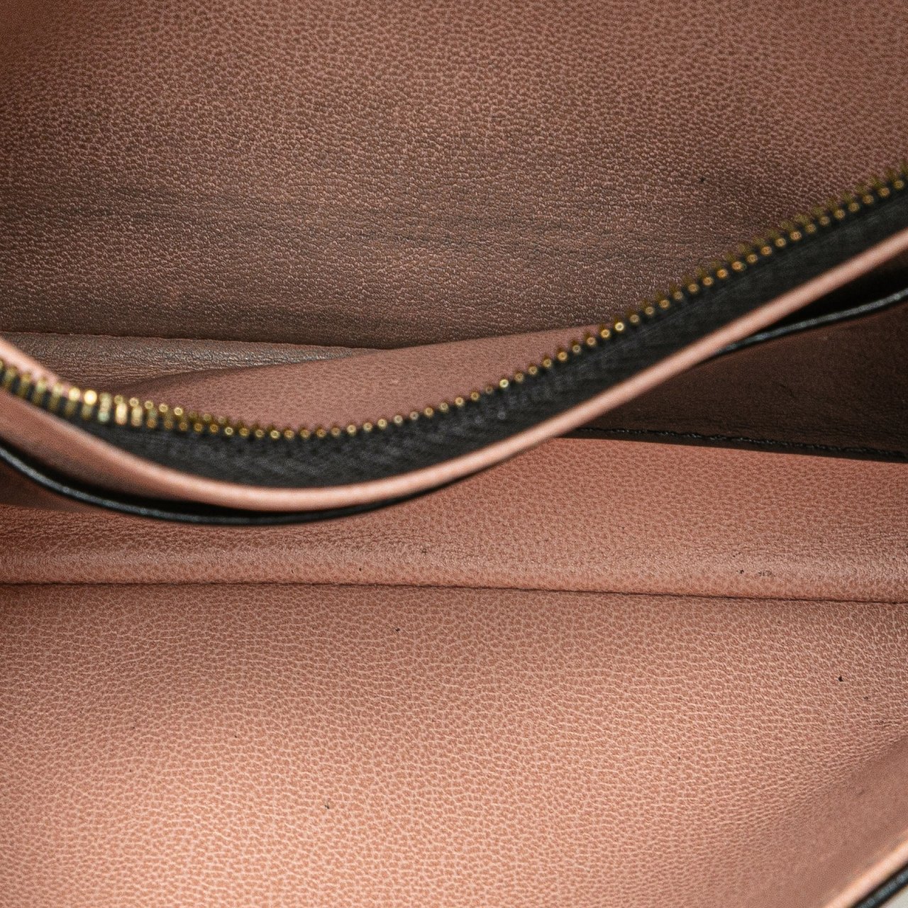 Louis Vuitton Monogram Embossed Pochette Coussin Zwart