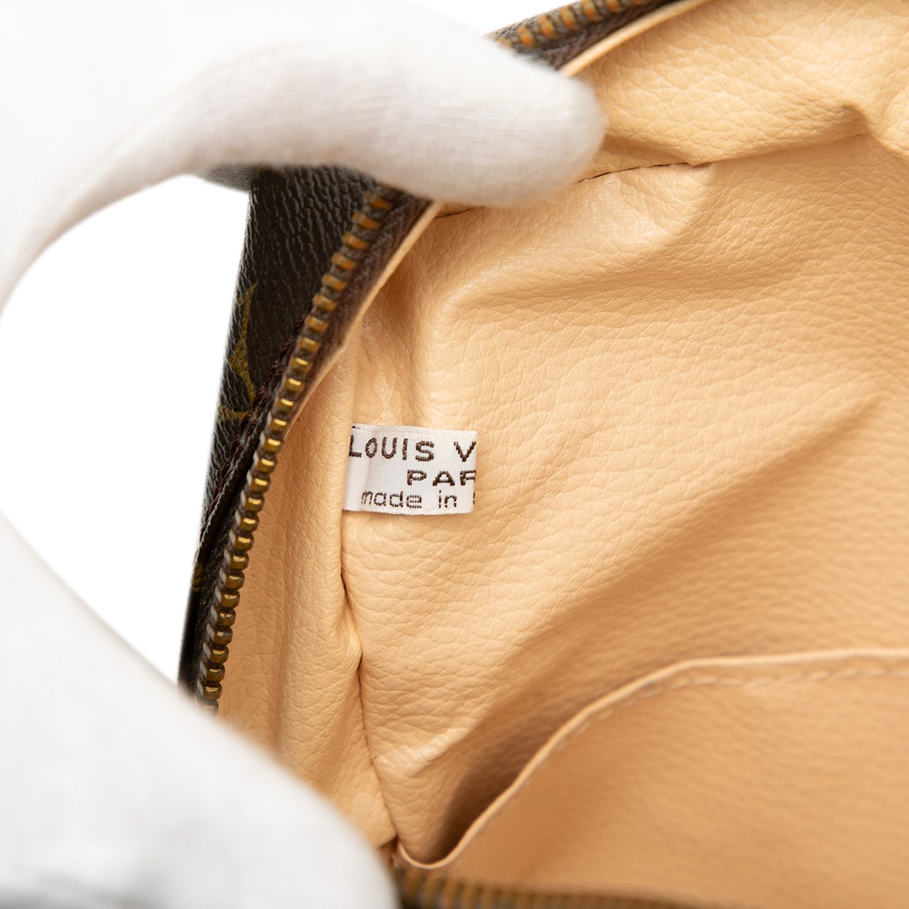 Louis Vuitton Monogram Trousse Toilette 28 Bruin