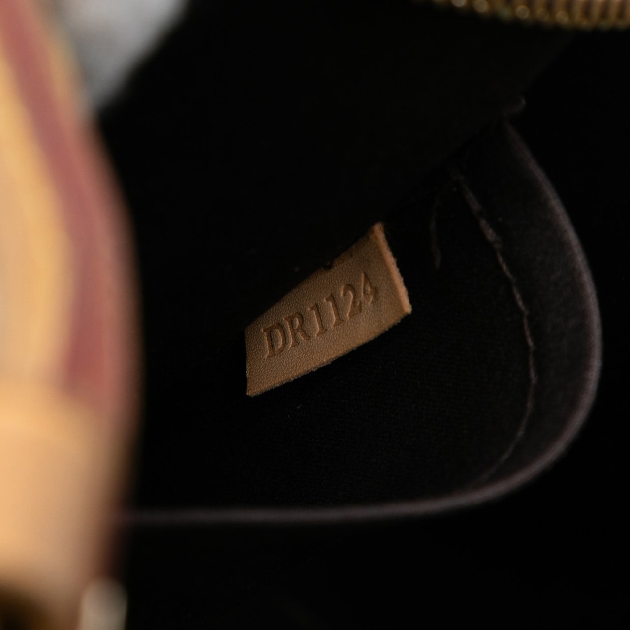 Louis Vuitton Monogram Vernis Brea PM Paars