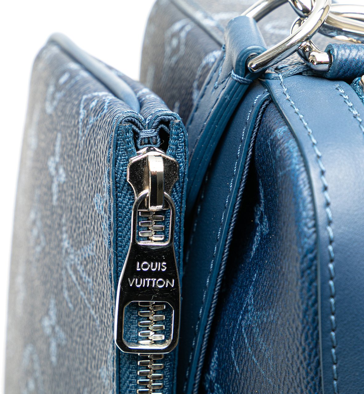 Louis Vuitton Monogram Gradient Trio Messenger Blauw