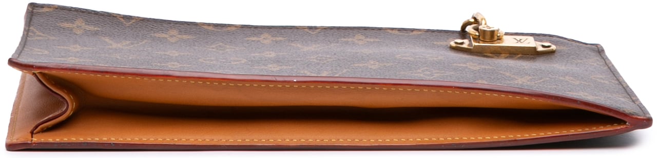 Louis Vuitton Monogram Legacy Chain Clutch Bruin