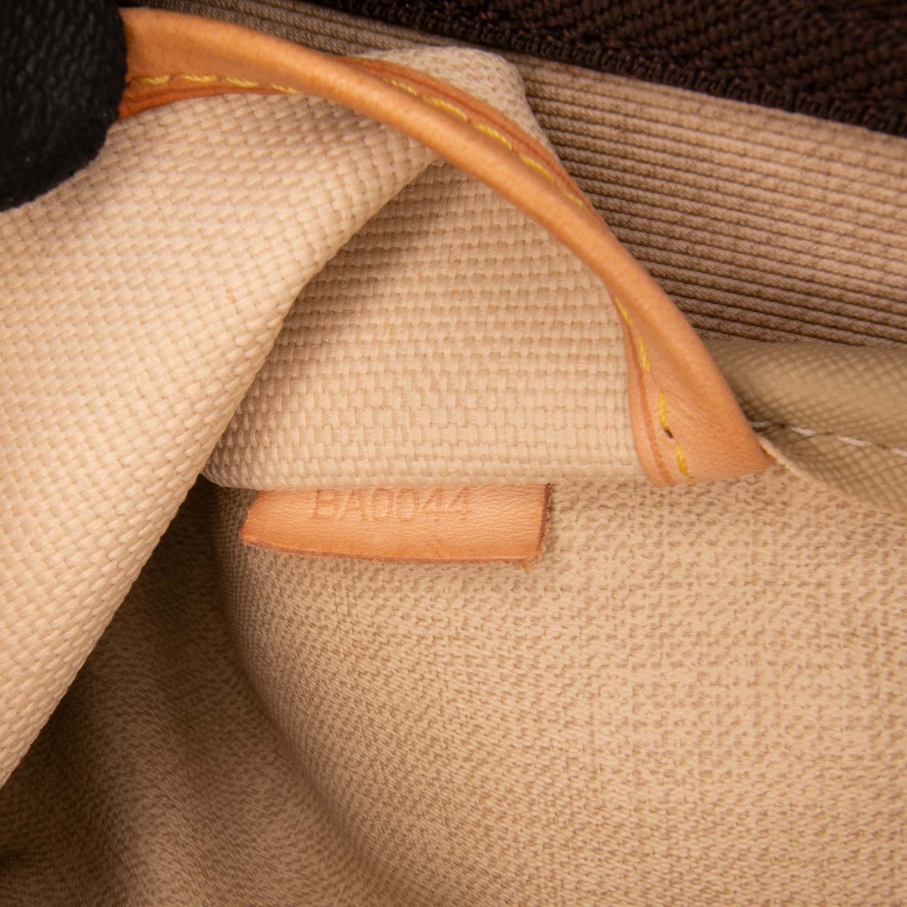 Louis Vuitton Monogram Trouville Bruin