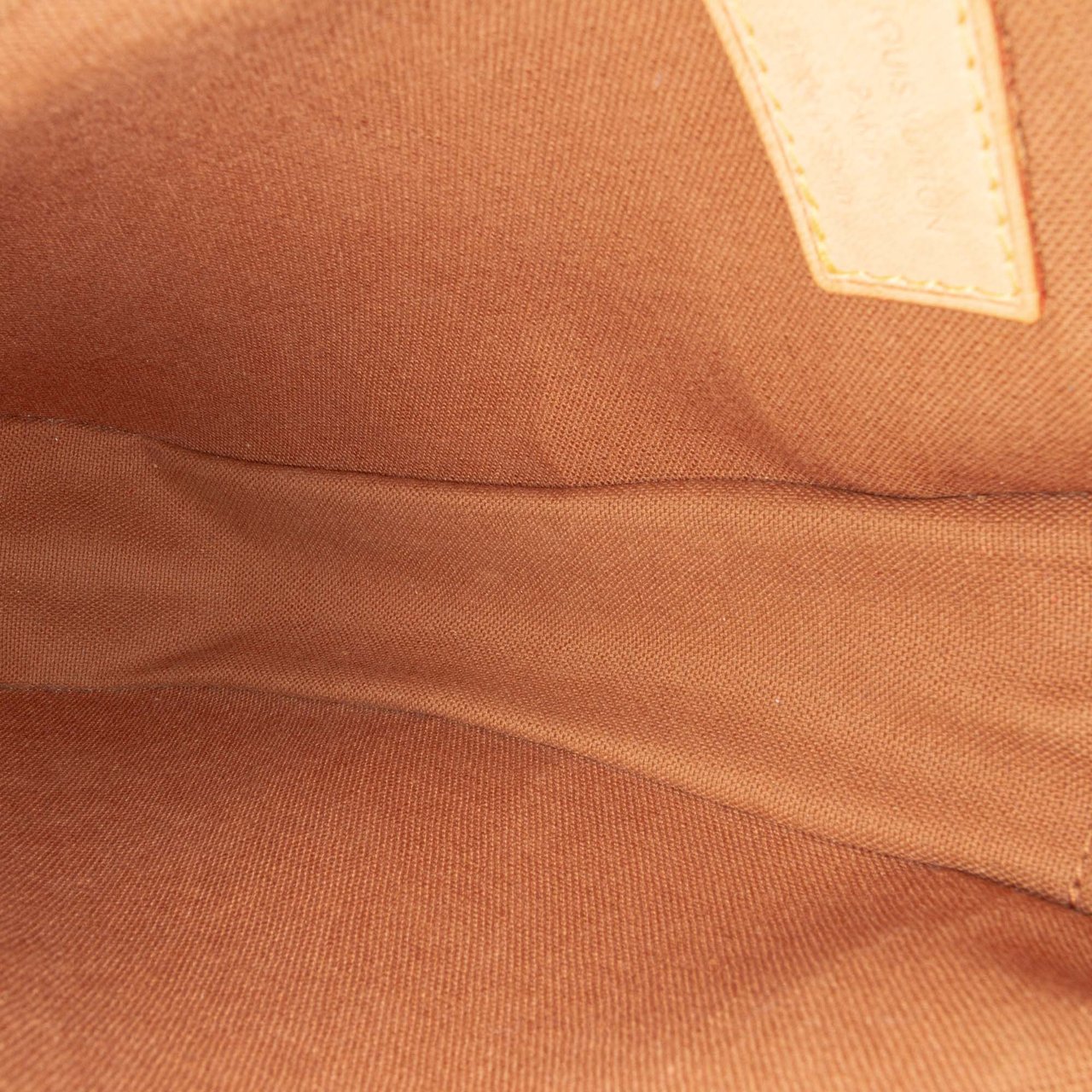 Louis Vuitton Monogram Pochette Gange Bruin