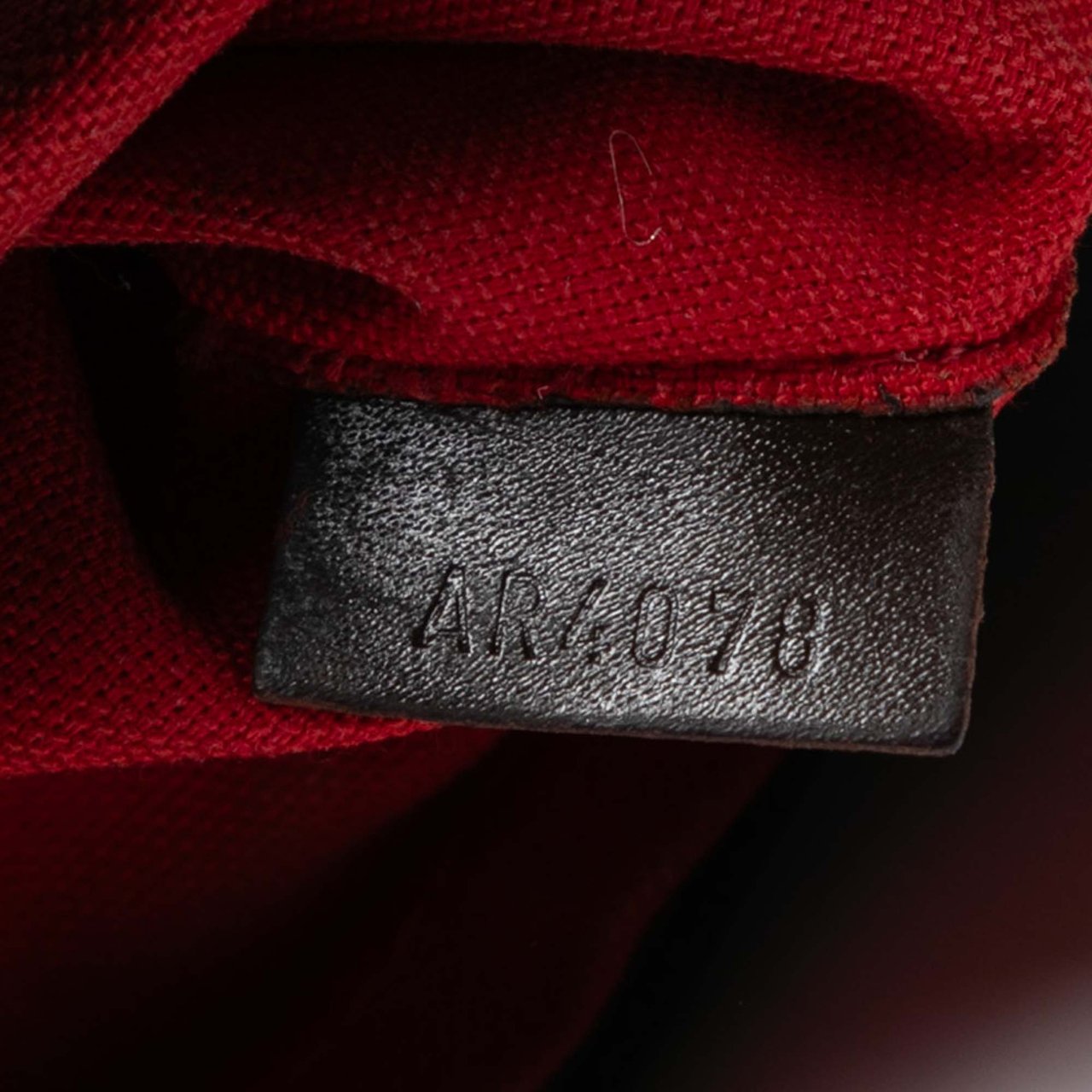 Louis Vuitton Damier Ebene Thames PM Bruin