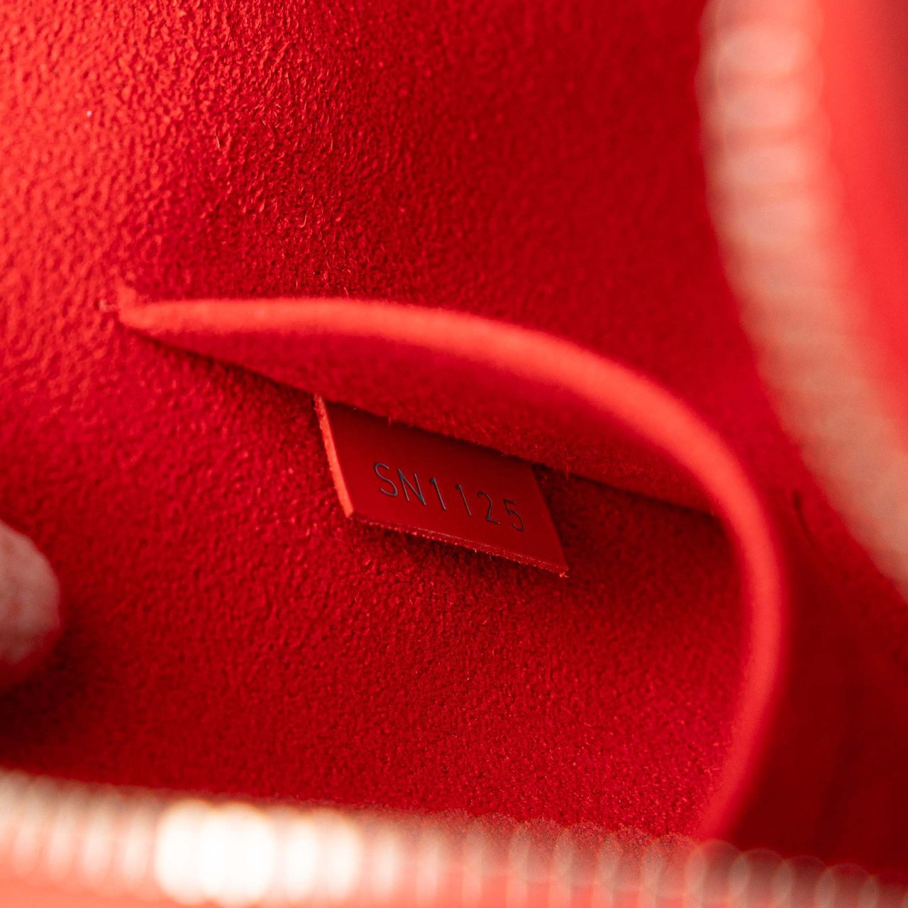 Louis Vuitton Epi Alma BB Rood