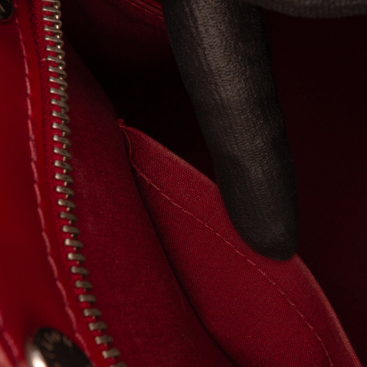 Louis Vuitton Epi Brea MM Rood