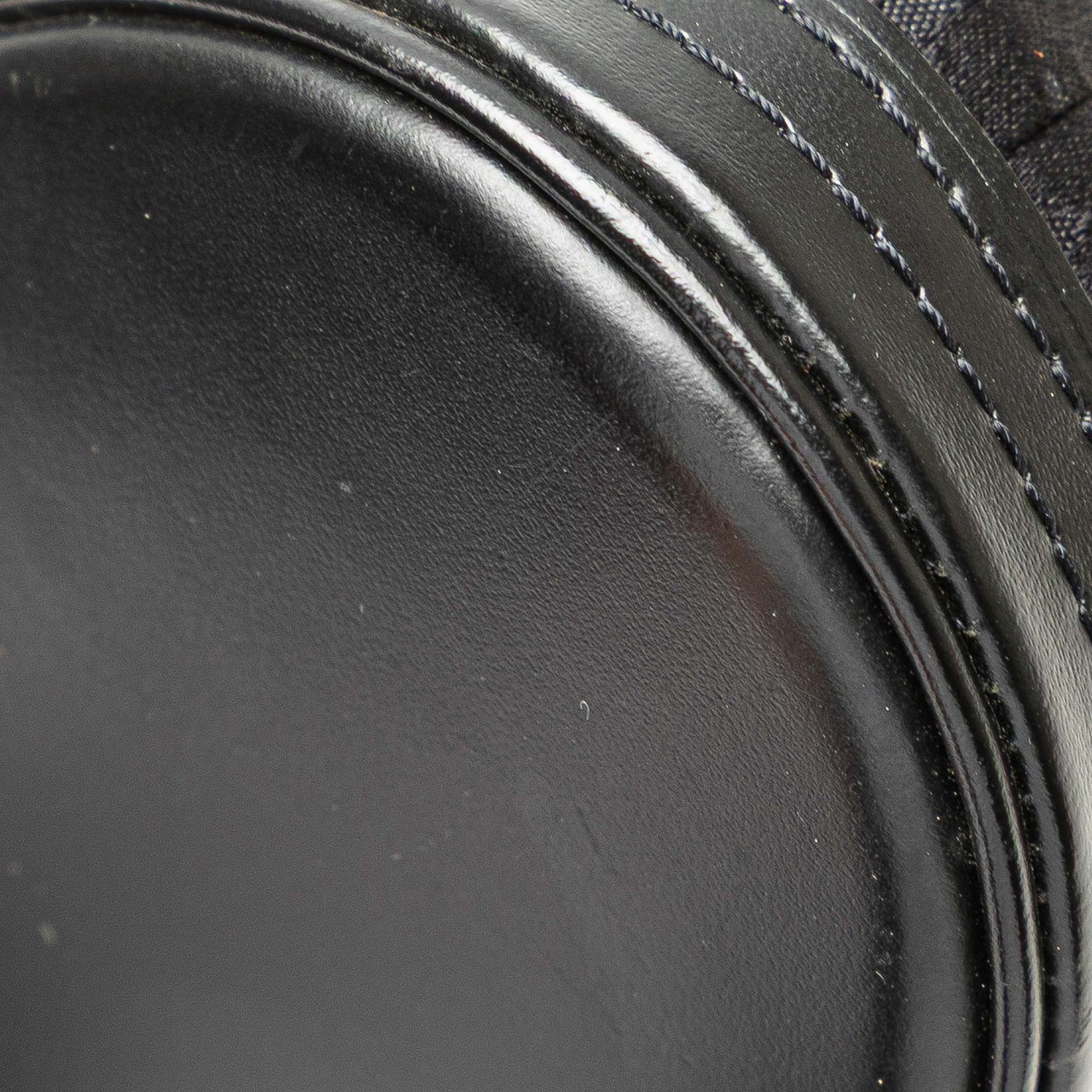 Louis Vuitton Monogram Mini Satin Bucket Zwart