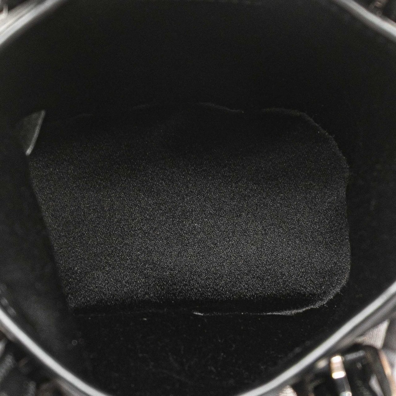 Louis Vuitton Monogram Mini Satin Bucket Zwart