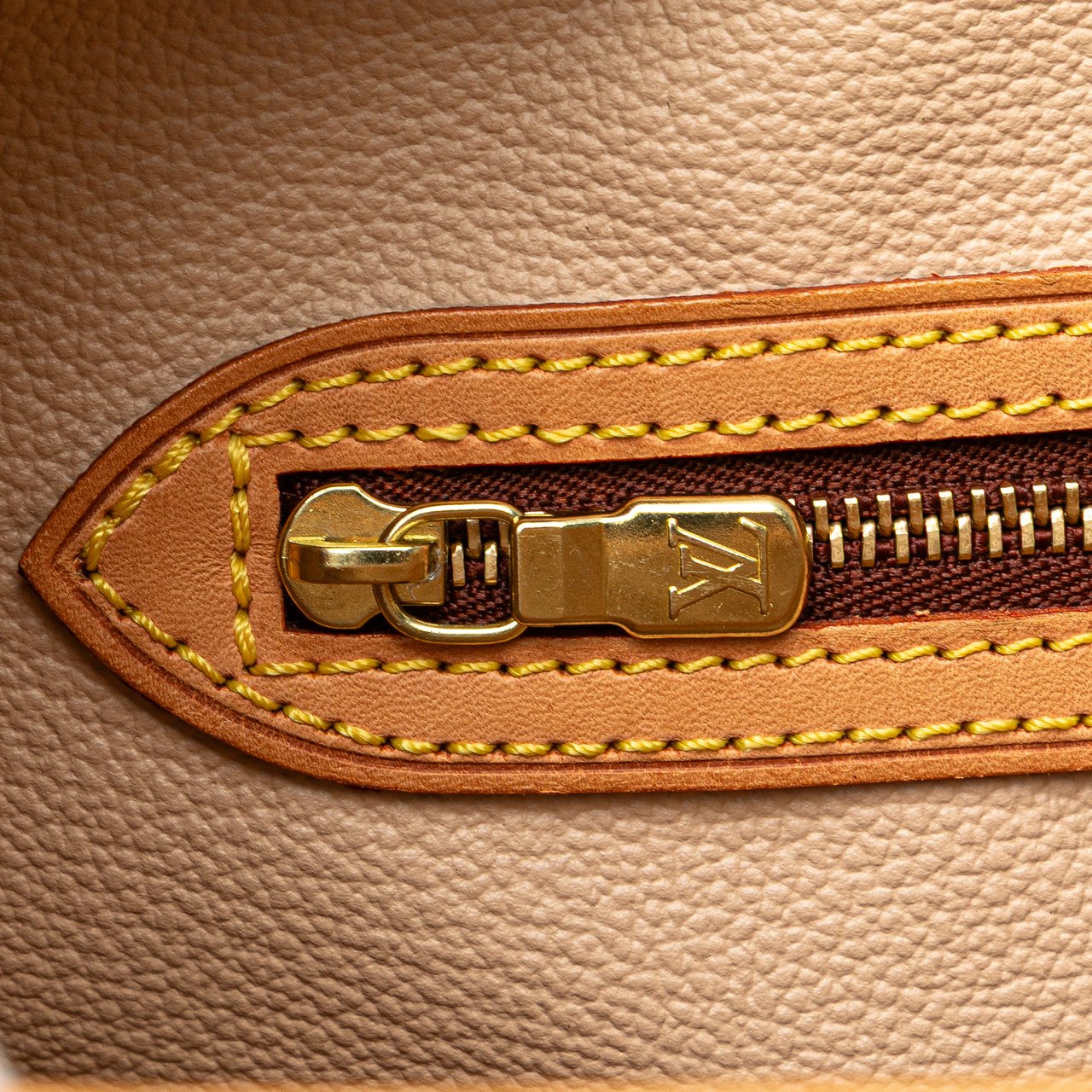 Louis Vuitton Monogram Bucket GM Bruin