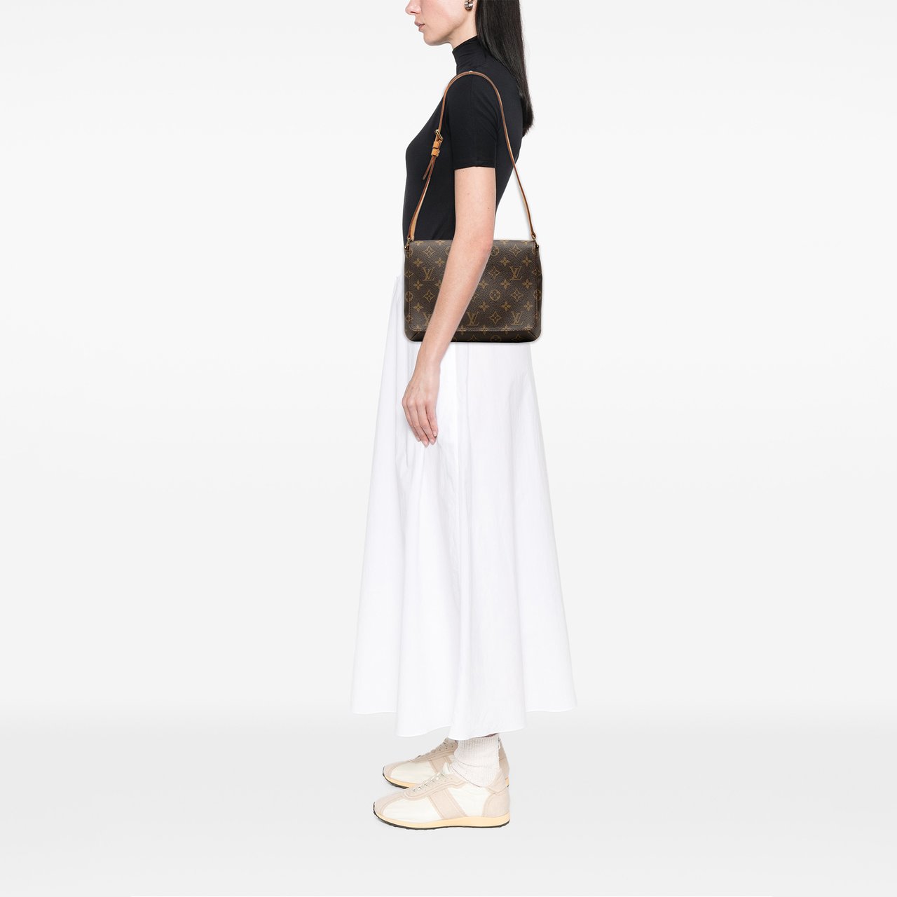 Louis Vuitton Monogram Musette Tango Short Strap Bruin