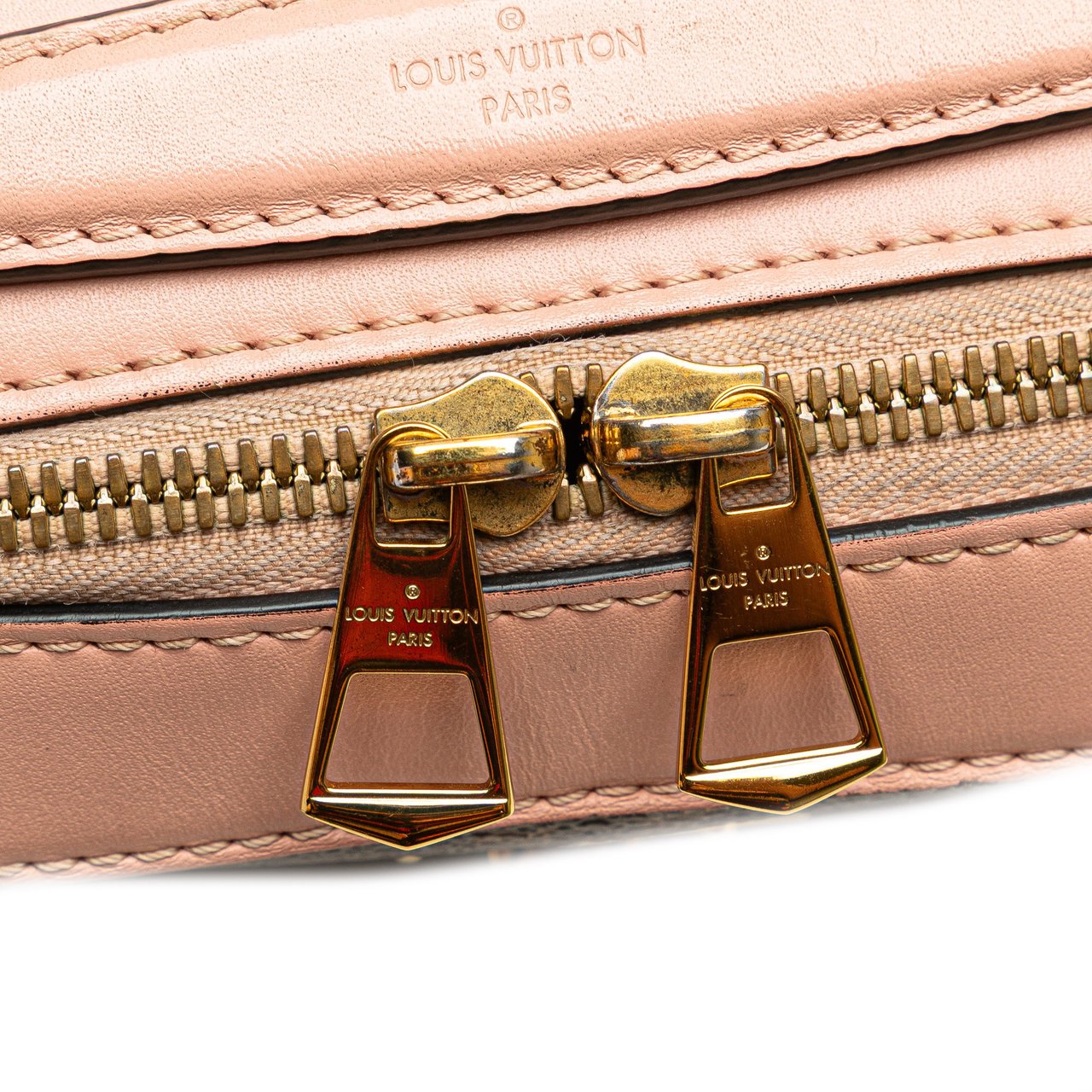 Louis Vuitton Monogram Saintonge Bruin