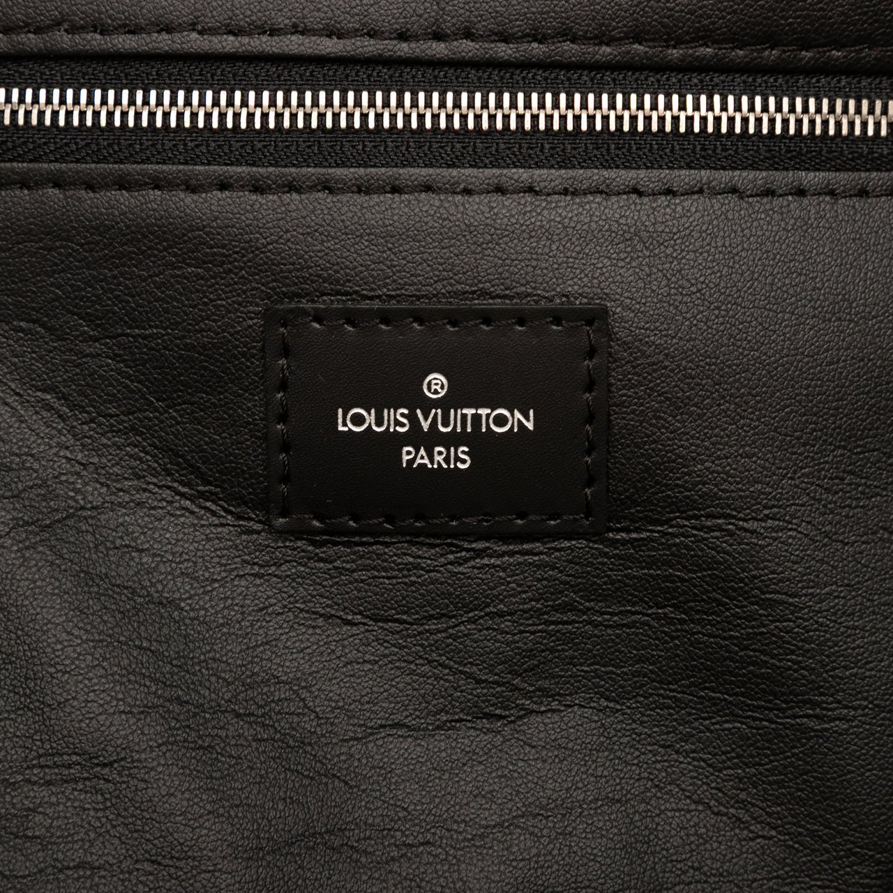Louis Vuitton Damier Graphite Toiletry Pouch Zwart