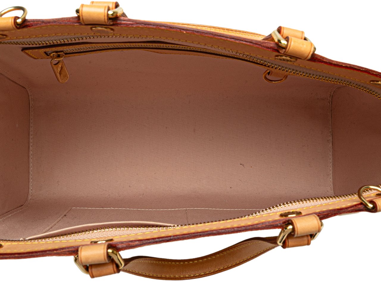 Louis Vuitton Monogram Vernis Brea MM Geel