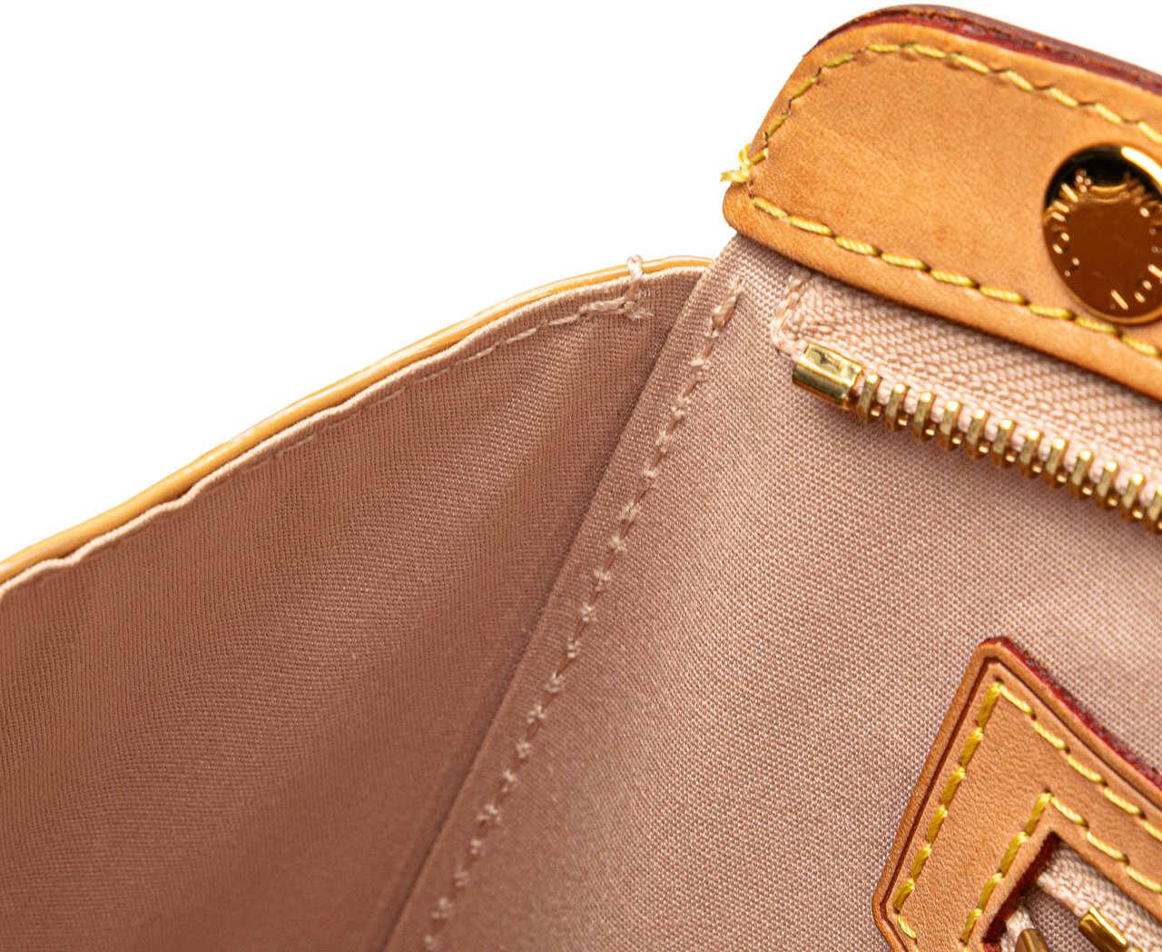 Louis Vuitton Monogram Vernis Brea MM Geel