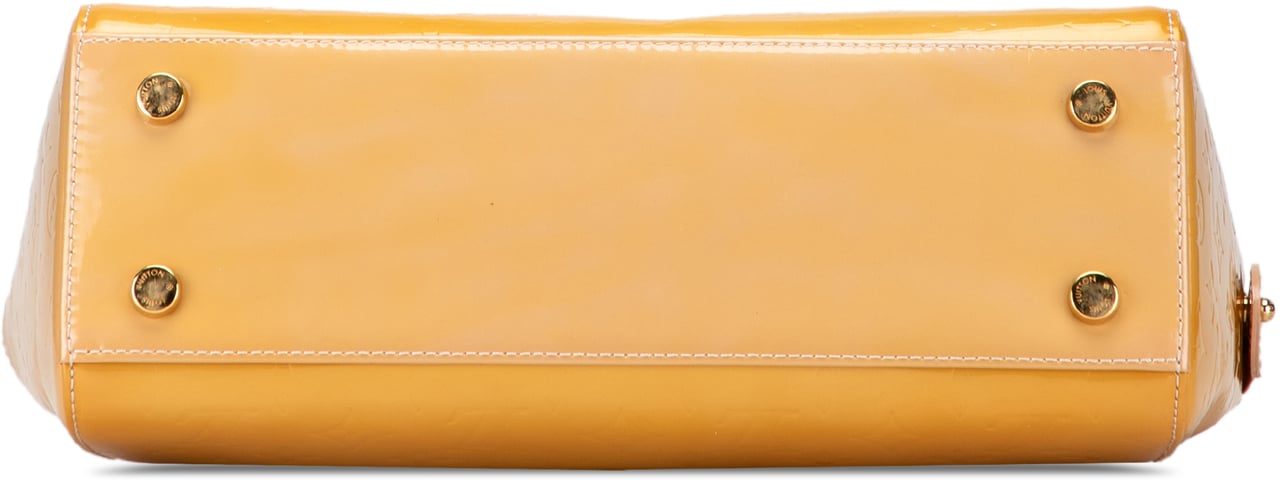 Louis Vuitton Monogram Vernis Brea MM Geel