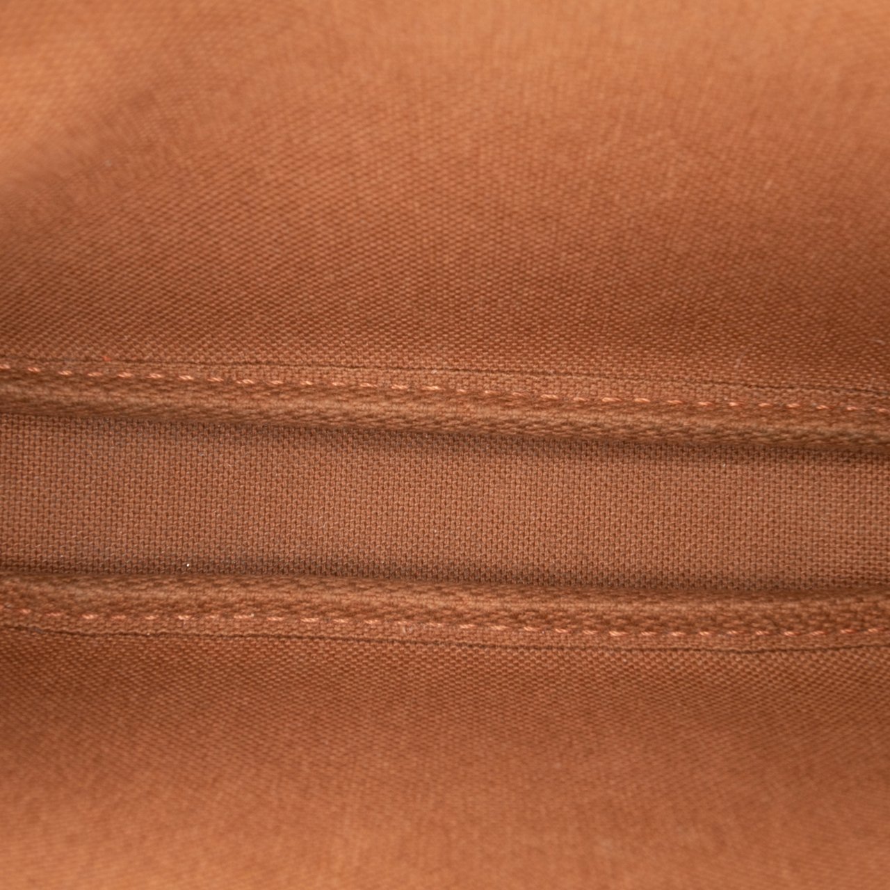 Louis Vuitton Monogram Mini Pochette Accessoires Bruin