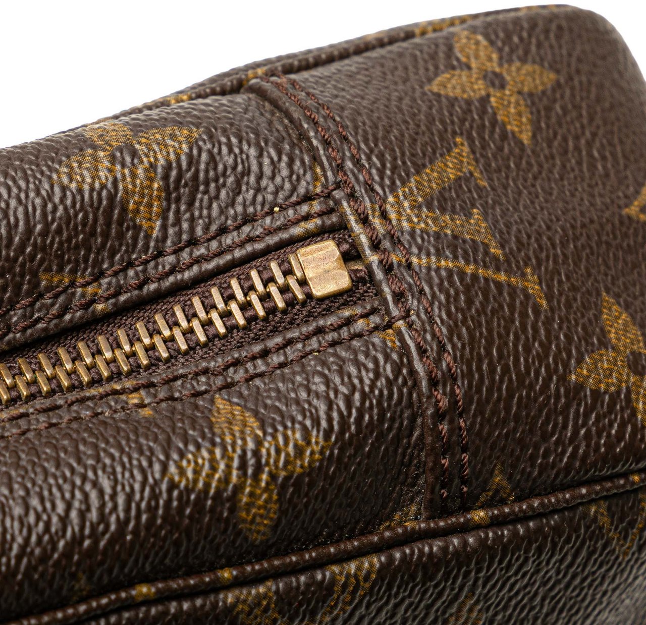 Louis Vuitton Monogram Trousse Toilette 23 Bruin