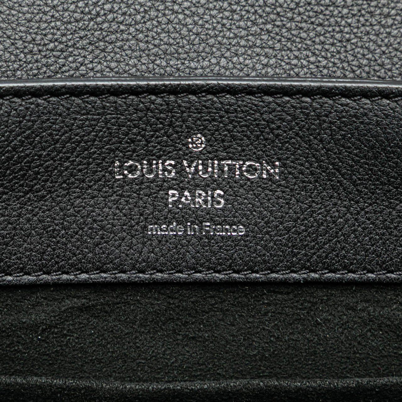 Louis Vuitton Taurillon Lockme Backpack Zwart