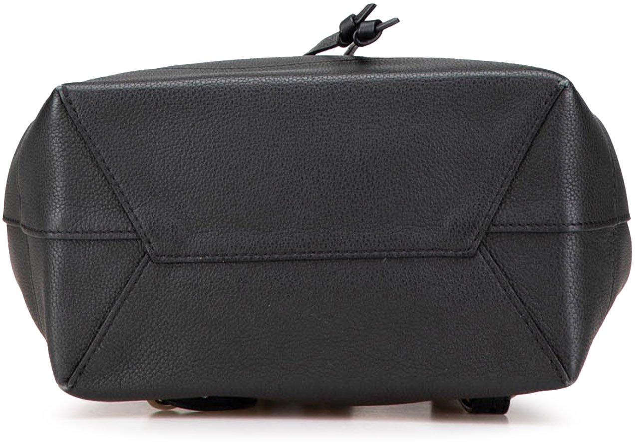 Louis Vuitton Taurillon Lockme Backpack Zwart