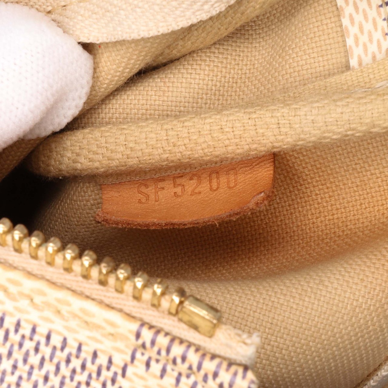 Louis Vuitton Damier Azur Mini Pochette Accessoires Wit