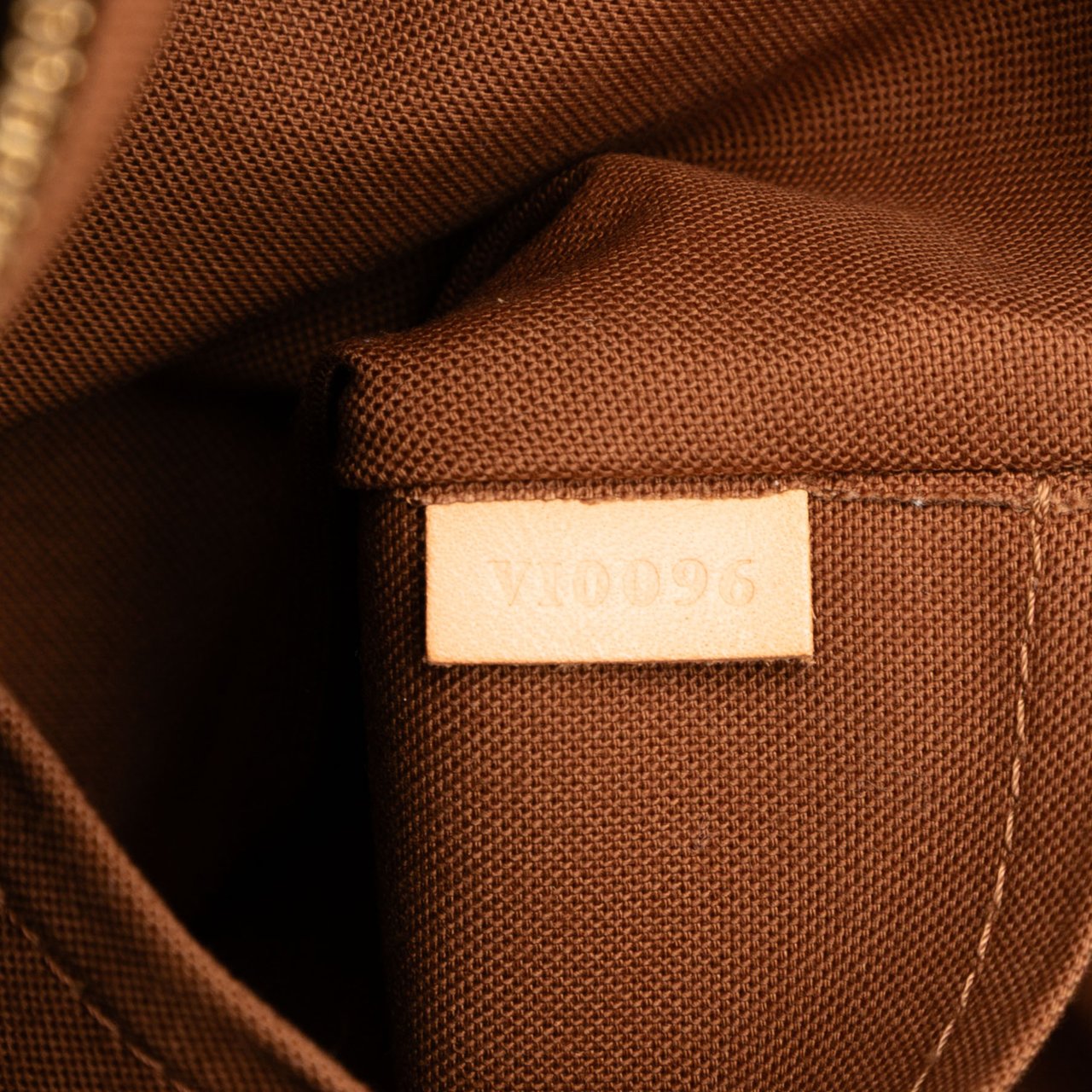 Louis Vuitton Monogram Lockit Horizontal Bruin