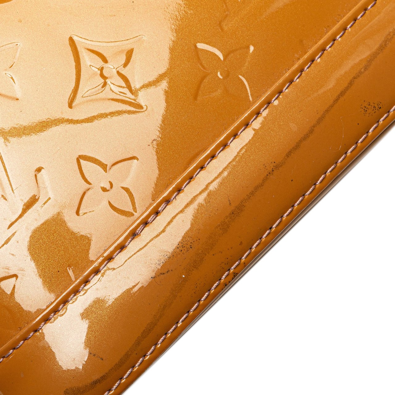 Louis Vuitton Monogram Vernis Alma BB Bruin