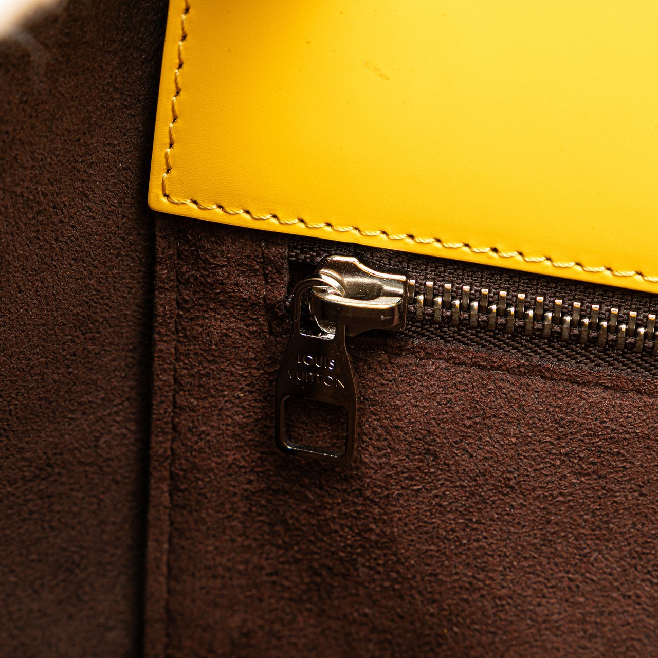 Louis Vuitton Epi Phenix PM Geel