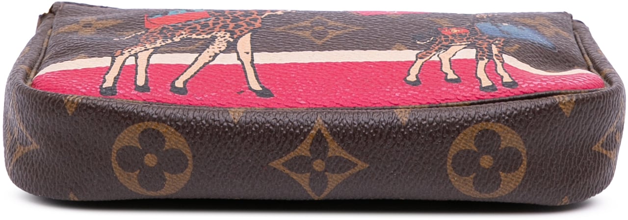 Louis Vuitton Monogram Giraffe Christmas Mini Pochette Accessoires Bruin