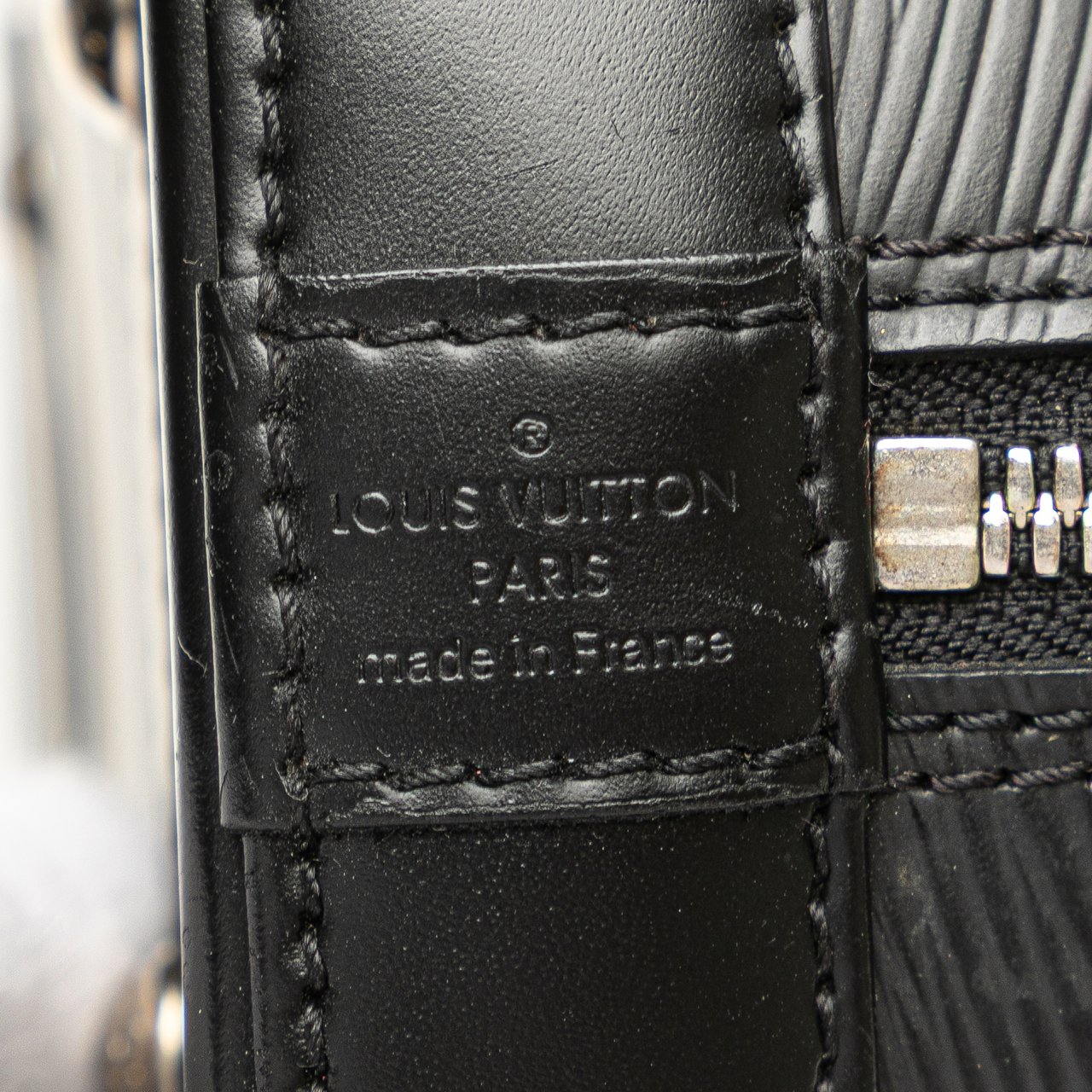 Louis Vuitton Epi Alma BB Zwart