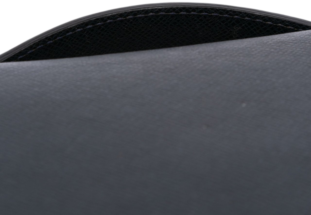 Louis Vuitton Taiga Vassili PM Zwart