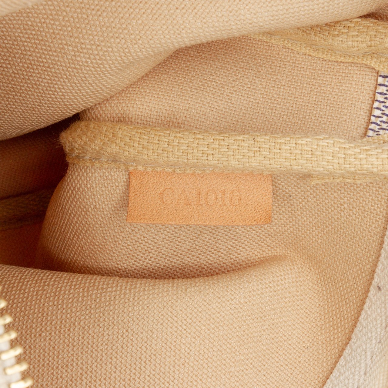 Louis Vuitton Damier Azur Pochette Accessoires Wit