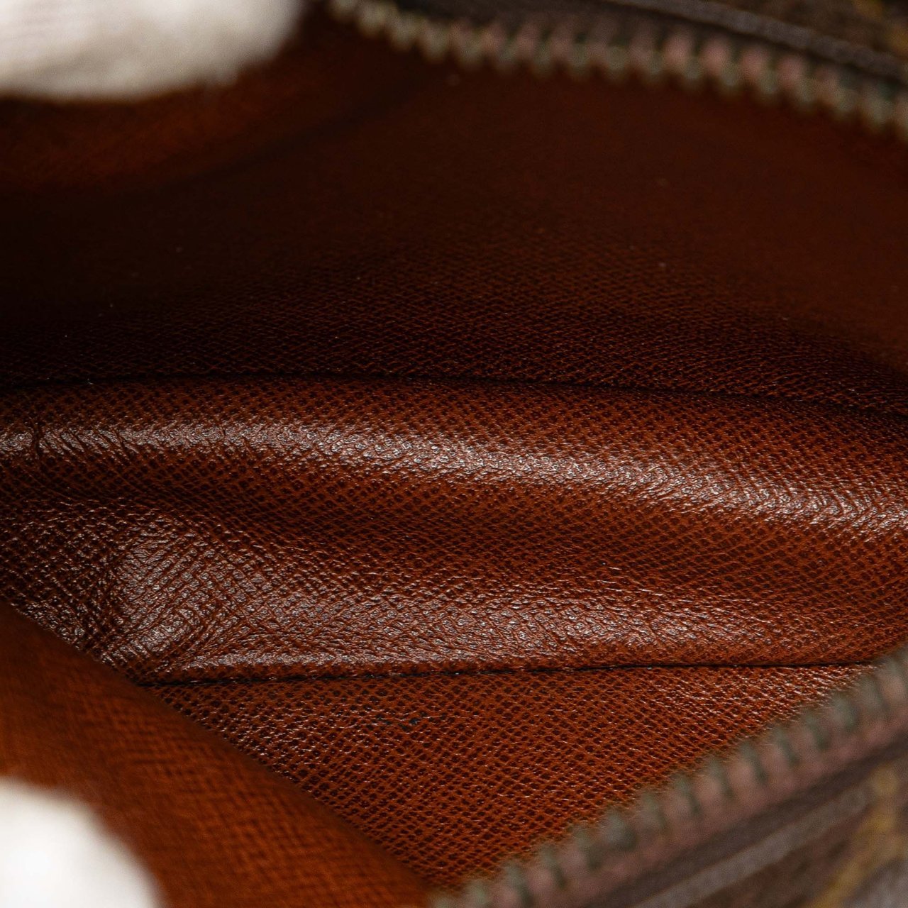 Louis Vuitton Monogram Mini Amazone Bruin