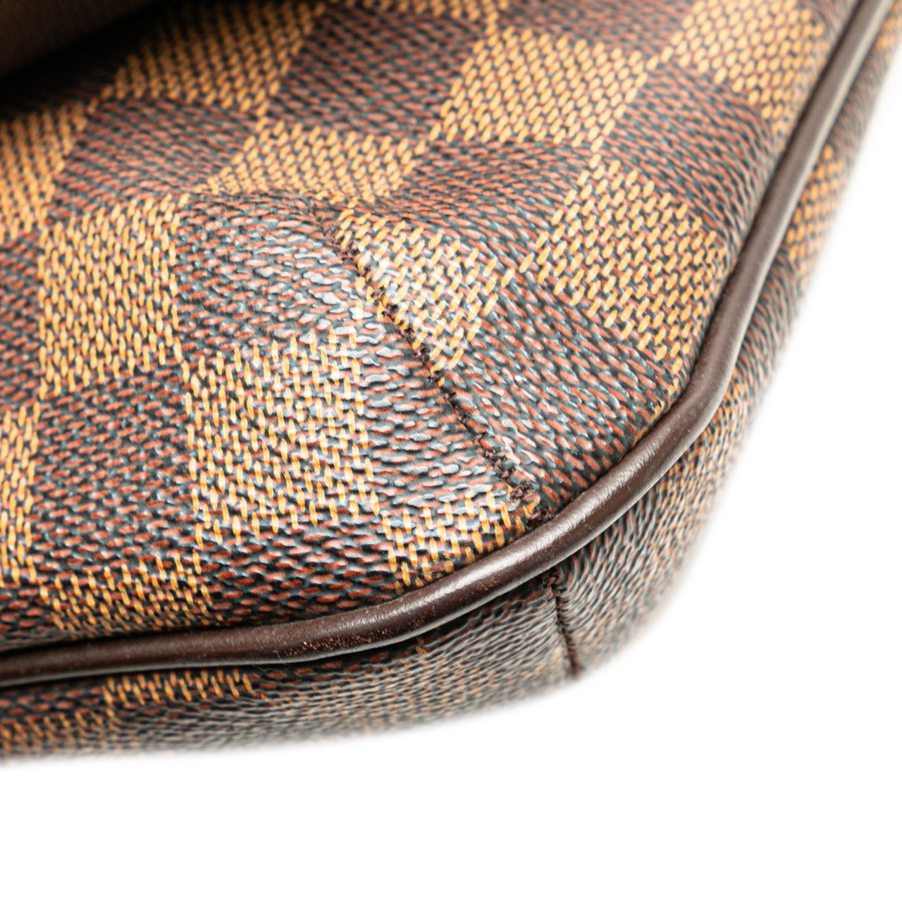 Louis Vuitton Damier Ebene Musette Tango Short Strap Bruin