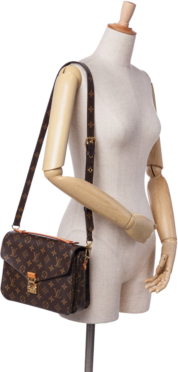 Louis Vuitton Monogram Pochette Metis Bruin