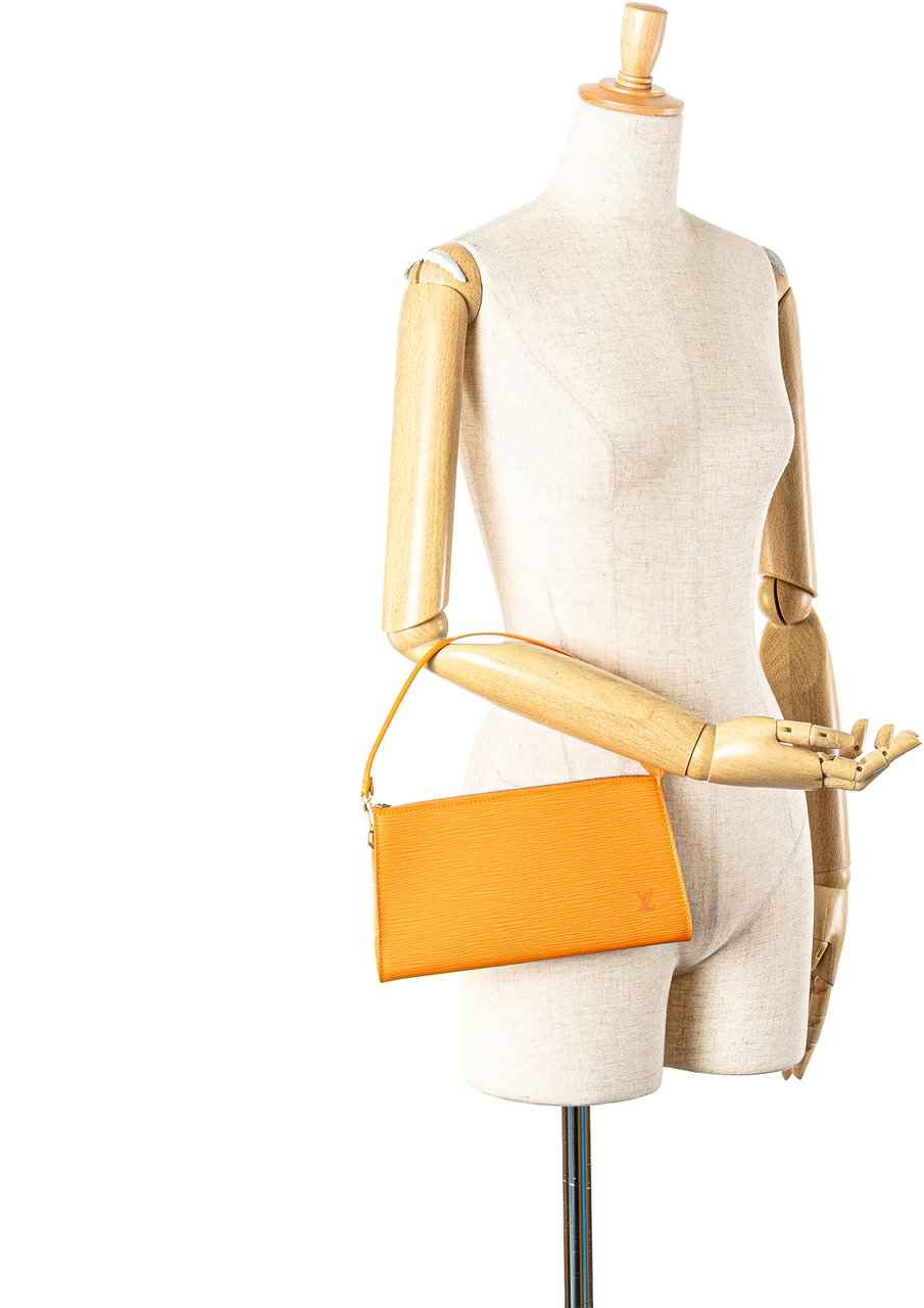 Louis Vuitton Epi Pochette Accessoires Oranje
