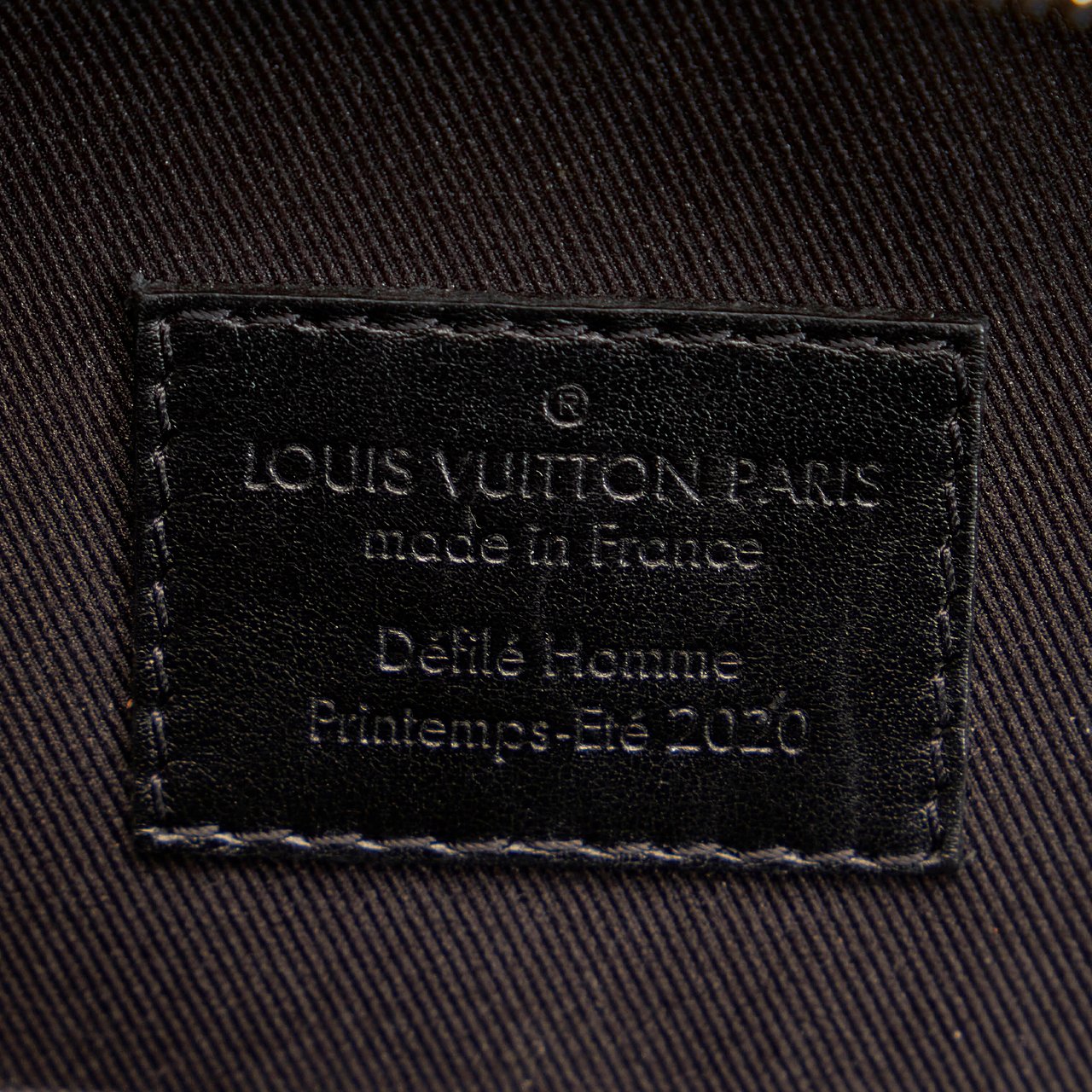 Louis Vuitton Monogram Tuffetage Vertical Soft Trunk Bruin