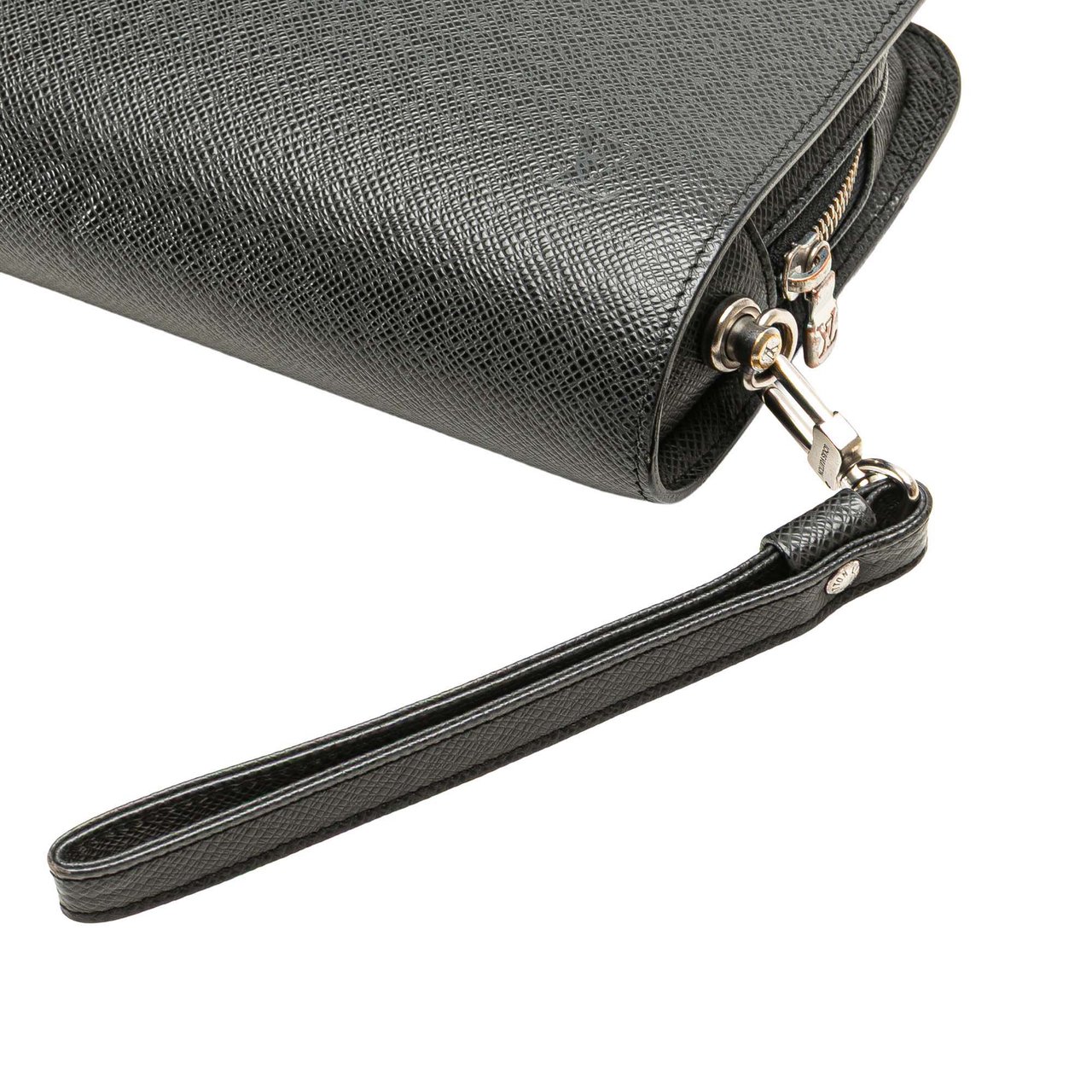 Louis Vuitton Taiga Baikal Zwart