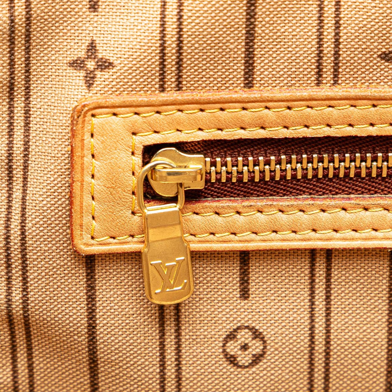 Louis Vuitton Monogram Neverfull MM Bruin
